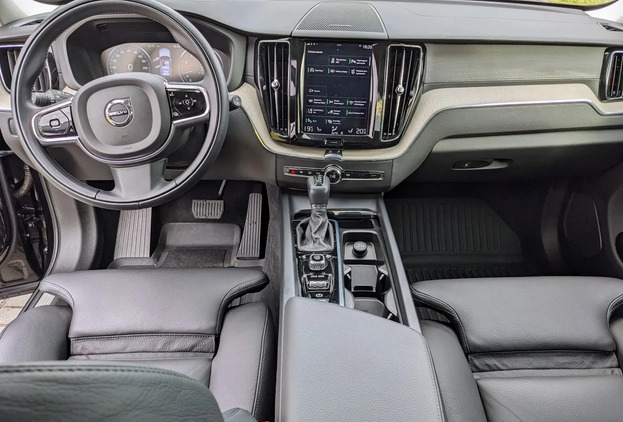 Volvo XC 60 cena 142900 przebieg: 15203, rok produkcji 2020 z Opole małe 191
